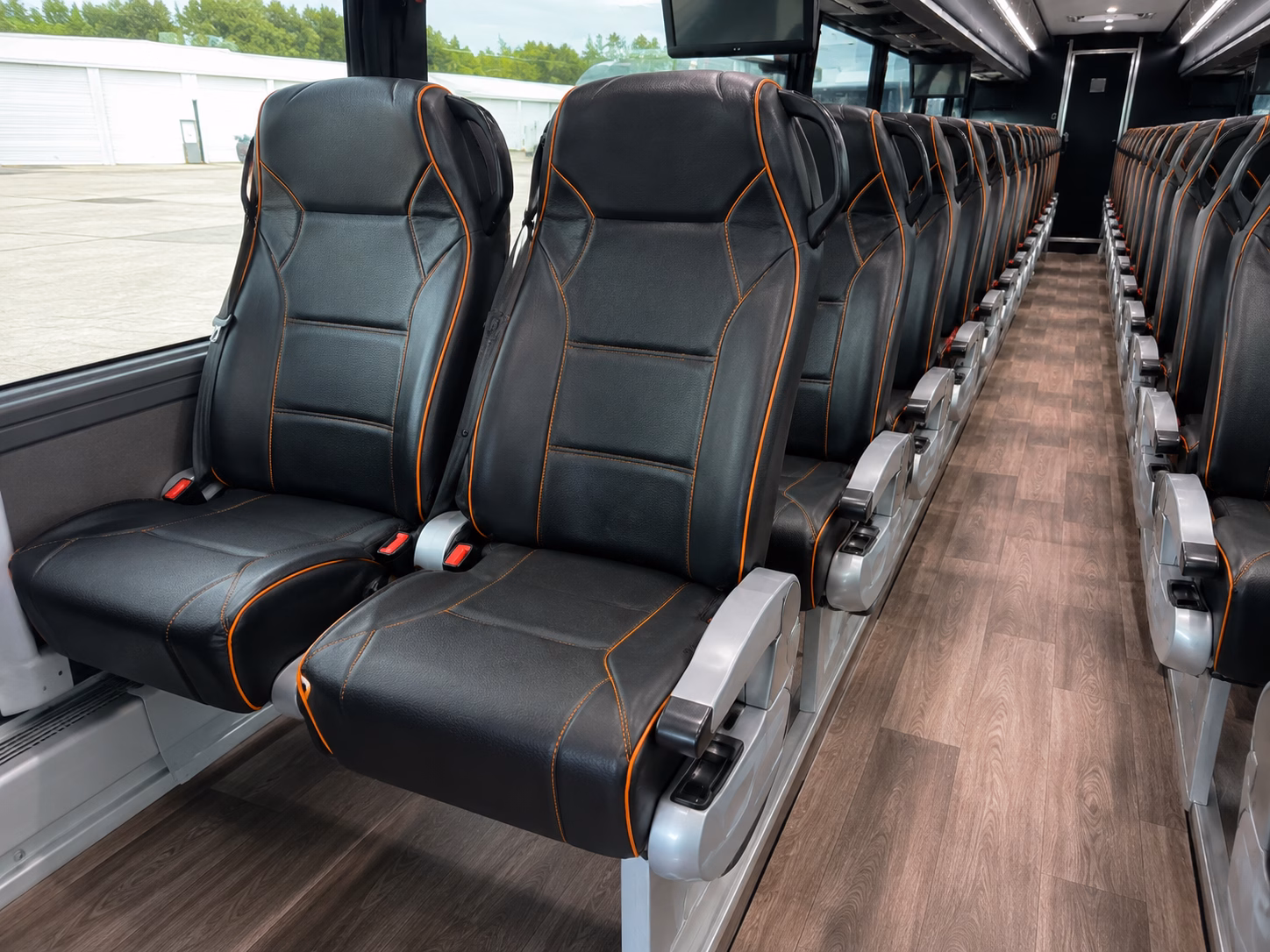shuttle services for airline crews and airport staff in dayton